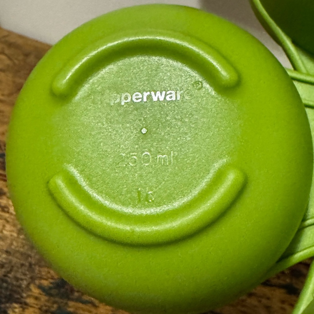 Tupperware Green Condiment Set - Picture 6 of 6